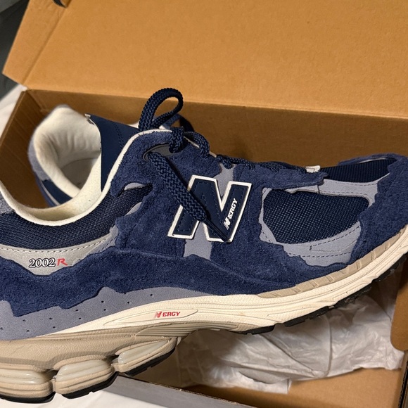 New Balance Navy and Light Gray Athletic Shoes - Picture 4 of 4